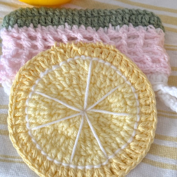 🍋 Mini Lemon Crochet Bag - Picture 5 of 8